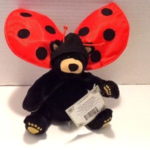 Big Sky Carvers Ladybug Bear